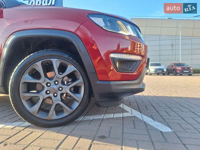 Внедорожник / Кроссовер Jeep Compass 2020 в Киеве