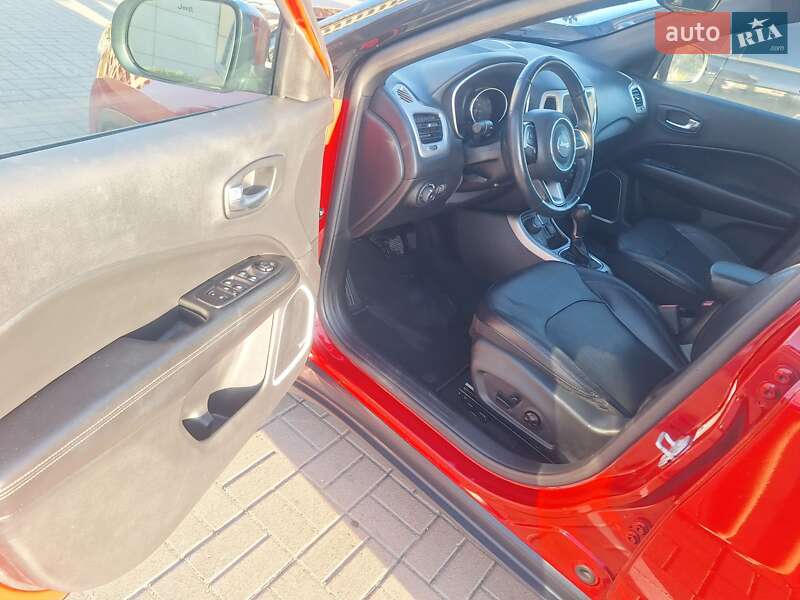 Внедорожник / Кроссовер Jeep Compass 2020 в Киеве