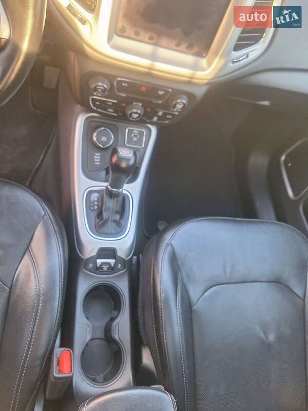 Внедорожник / Кроссовер Jeep Compass 2020 в Киеве