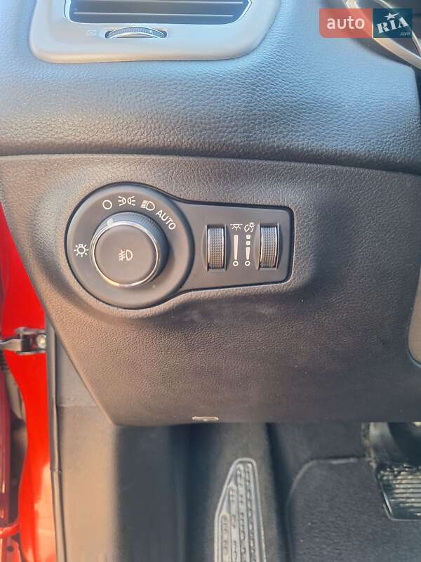 Внедорожник / Кроссовер Jeep Compass 2020 в Киеве