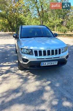 Внедорожник / Кроссовер Jeep Compass 2013 в 