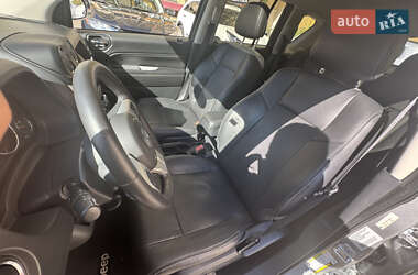 Внедорожник / Кроссовер Jeep Compass 2014 в 