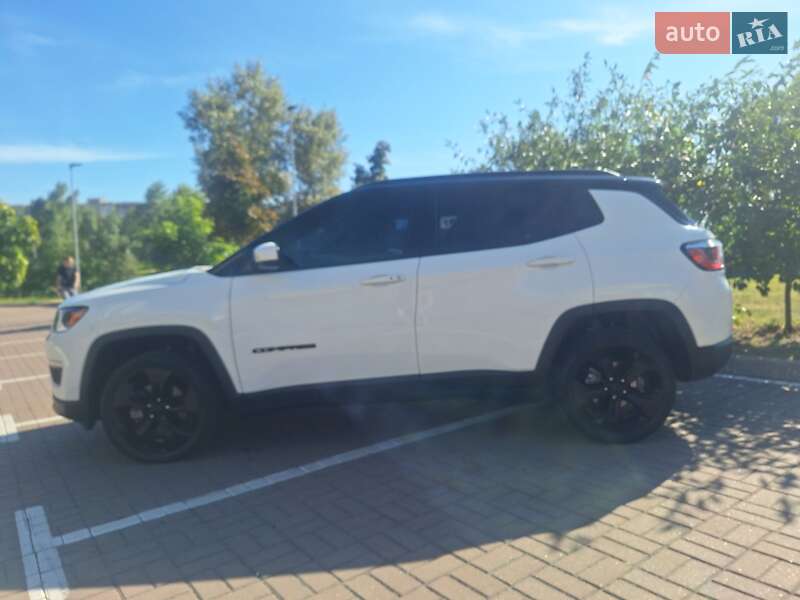 Внедорожник / Кроссовер Jeep Compass 2018 в Киеве