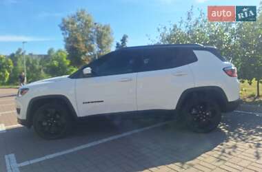 Внедорожник / Кроссовер Jeep Compass 2018 в 