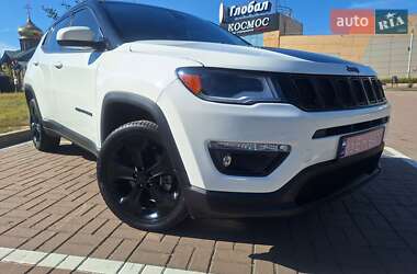 Внедорожник / Кроссовер Jeep Compass 2018 в 