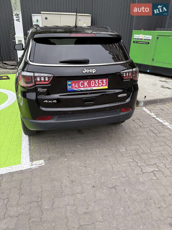 Внедорожник / Кроссовер Jeep Compass 2017 в Львове