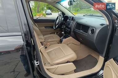 Внедорожник / Кроссовер Jeep Compass 2012 в 