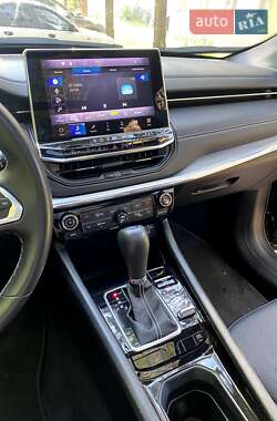 Внедорожник / Кроссовер Jeep Compass 2022 в 