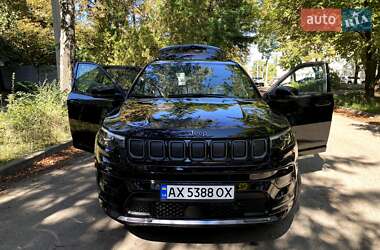 Внедорожник / Кроссовер Jeep Compass 2022 в 