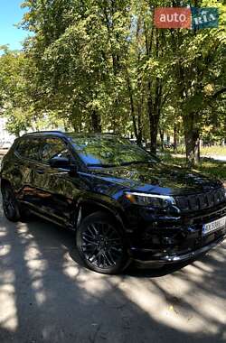 Внедорожник / Кроссовер Jeep Compass 2022 в 