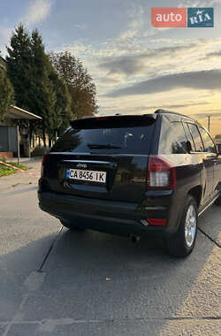 Внедорожник / Кроссовер Jeep Compass 2015 в 