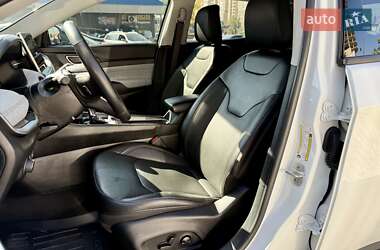 Внедорожник / Кроссовер Jeep Compass 2022 в 
