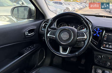 Внедорожник / Кроссовер Jeep Compass 2019 в 