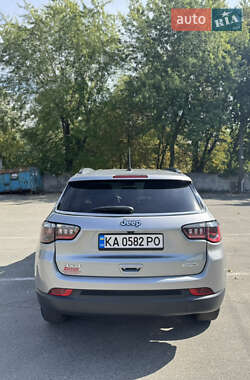 Внедорожник / Кроссовер Jeep Compass 2022 в 