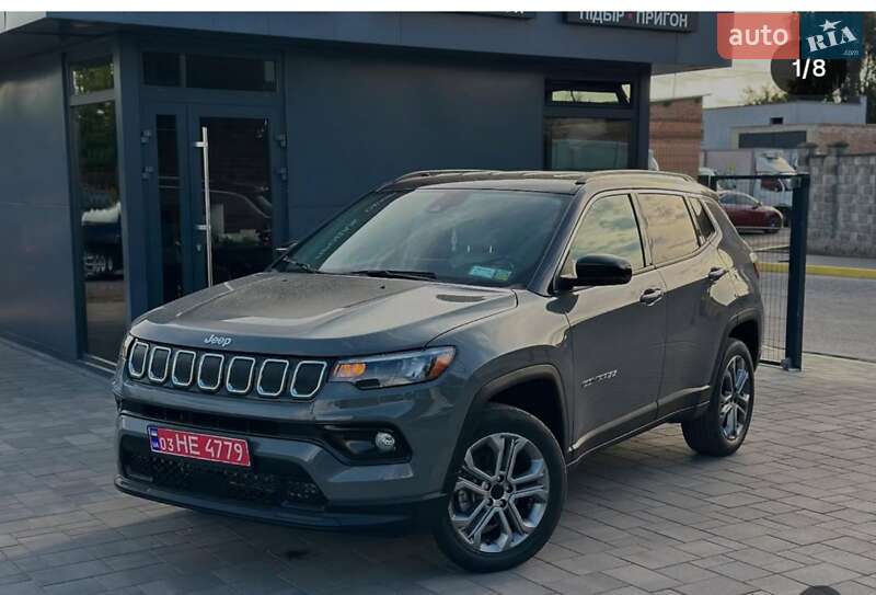 Внедорожник / Кроссовер Jeep Compass 2022 в 