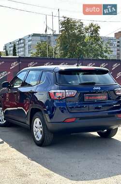 Внедорожник / Кроссовер Jeep Compass 2019 в 