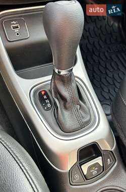 Внедорожник / Кроссовер Jeep Compass 2019 в 