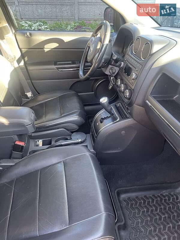 Внедорожник / Кроссовер Jeep Compass 2011 в Золотоноше