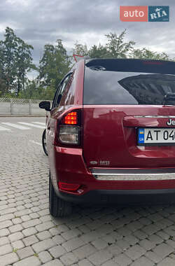 Внедорожник / Кроссовер Jeep Compass 2016 в Ивано-Франковске