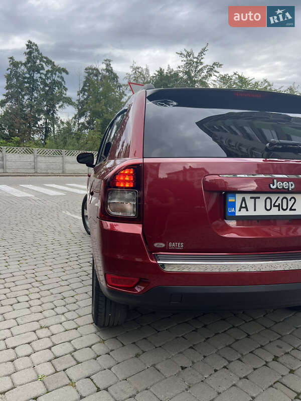 Внедорожник / Кроссовер Jeep Compass 2016 в Ивано-Франковске