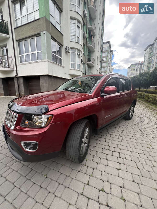 Внедорожник / Кроссовер Jeep Compass 2016 в Ивано-Франковске