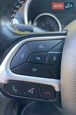 Внедорожник / Кроссовер Jeep Compass 2019 в 