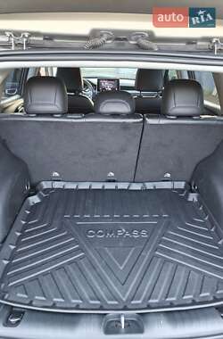 Внедорожник / Кроссовер Jeep Compass 2022 в 