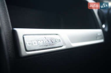 Внедорожник / Кроссовер Jeep Compass 2014 в 