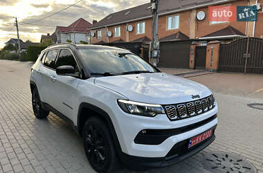 Внедорожник / Кроссовер Jeep Compass 2022 в 