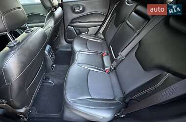 Позашляховик / Кросовер Jeep Compass 2018 в 