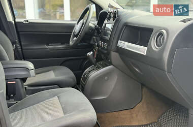 Внедорожник / Кроссовер Jeep Compass 2015 в 