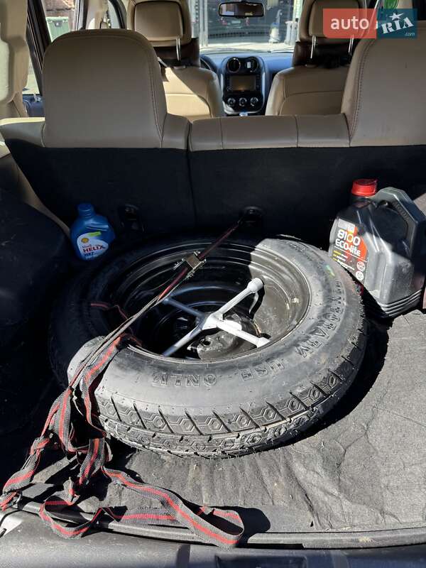 Позашляховик / Кросовер Jeep Compass 2014 в Києві фото 17 Позашляховик / Кросовер Jeep Compass 2014 в Києві
