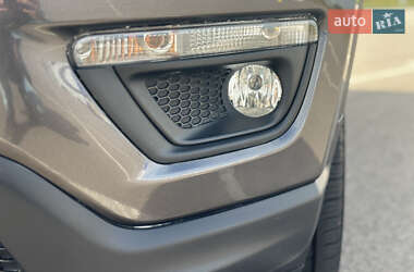 Внедорожник / Кроссовер Jeep Compass 2017 в 