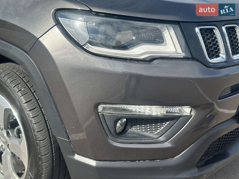 Позашляховик / Кросовер Jeep Compass 2017 в Рівному