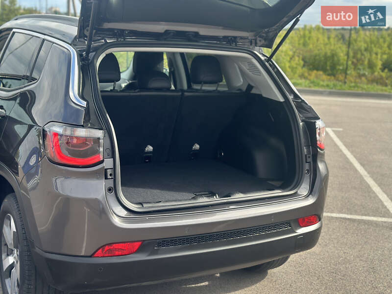 Позашляховик / Кросовер Jeep Compass 2017 в Рівному