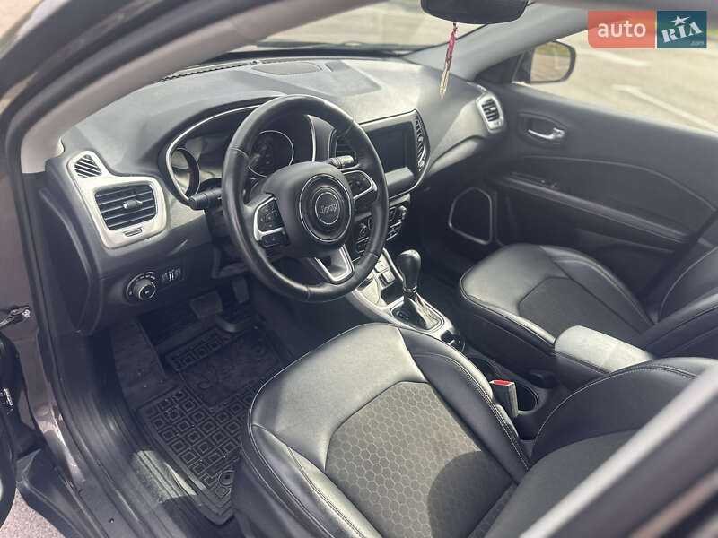 Позашляховик / Кросовер Jeep Compass 2017 в Рівному