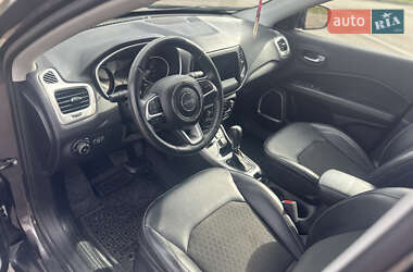 Внедорожник / Кроссовер Jeep Compass 2017 в 