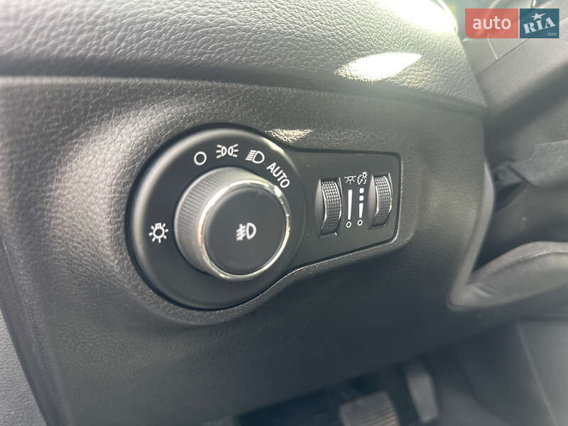 Позашляховик / Кросовер Jeep Compass 2017 в Рівному