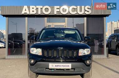 Внедорожник / Кроссовер Jeep Compass 2013 в 