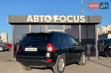Внедорожник / Кроссовер Jeep Compass 2013 в 
