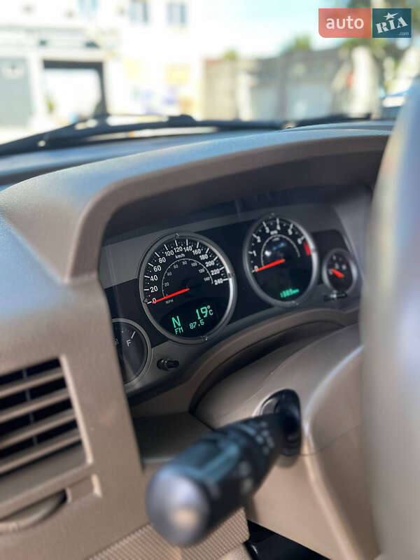 Внедорожник / Кроссовер Jeep Compass 2006 в Запорожье