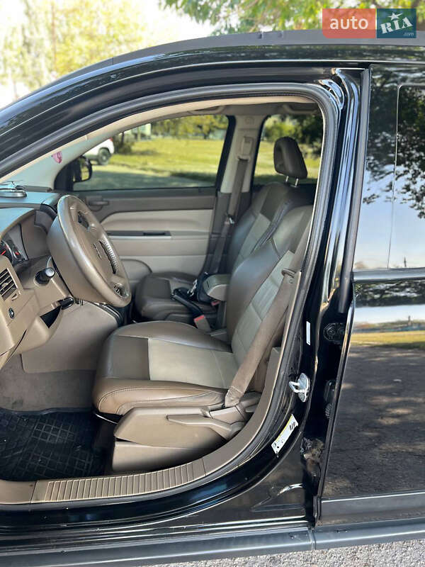 Внедорожник / Кроссовер Jeep Compass 2006 в Запорожье