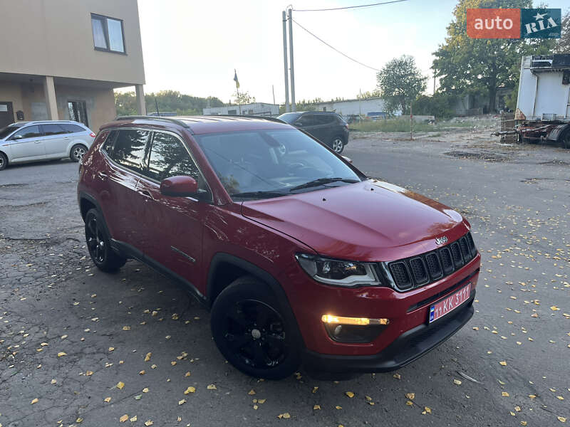 Внедорожник / Кроссовер Jeep Compass 2017 в 