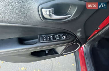 Внедорожник / Кроссовер Jeep Compass 2017 в 
