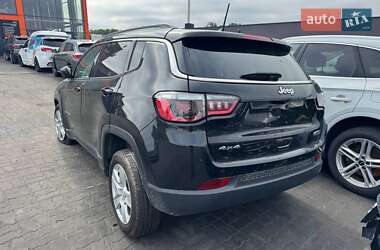 Внедорожник / Кроссовер Jeep Compass 2021 в 
