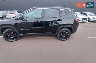 Внедорожник / Кроссовер Jeep Compass 2021 в 