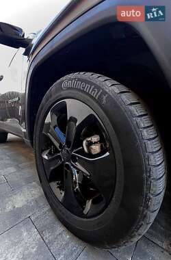 Внедорожник / Кроссовер Jeep Compass 2018 в 