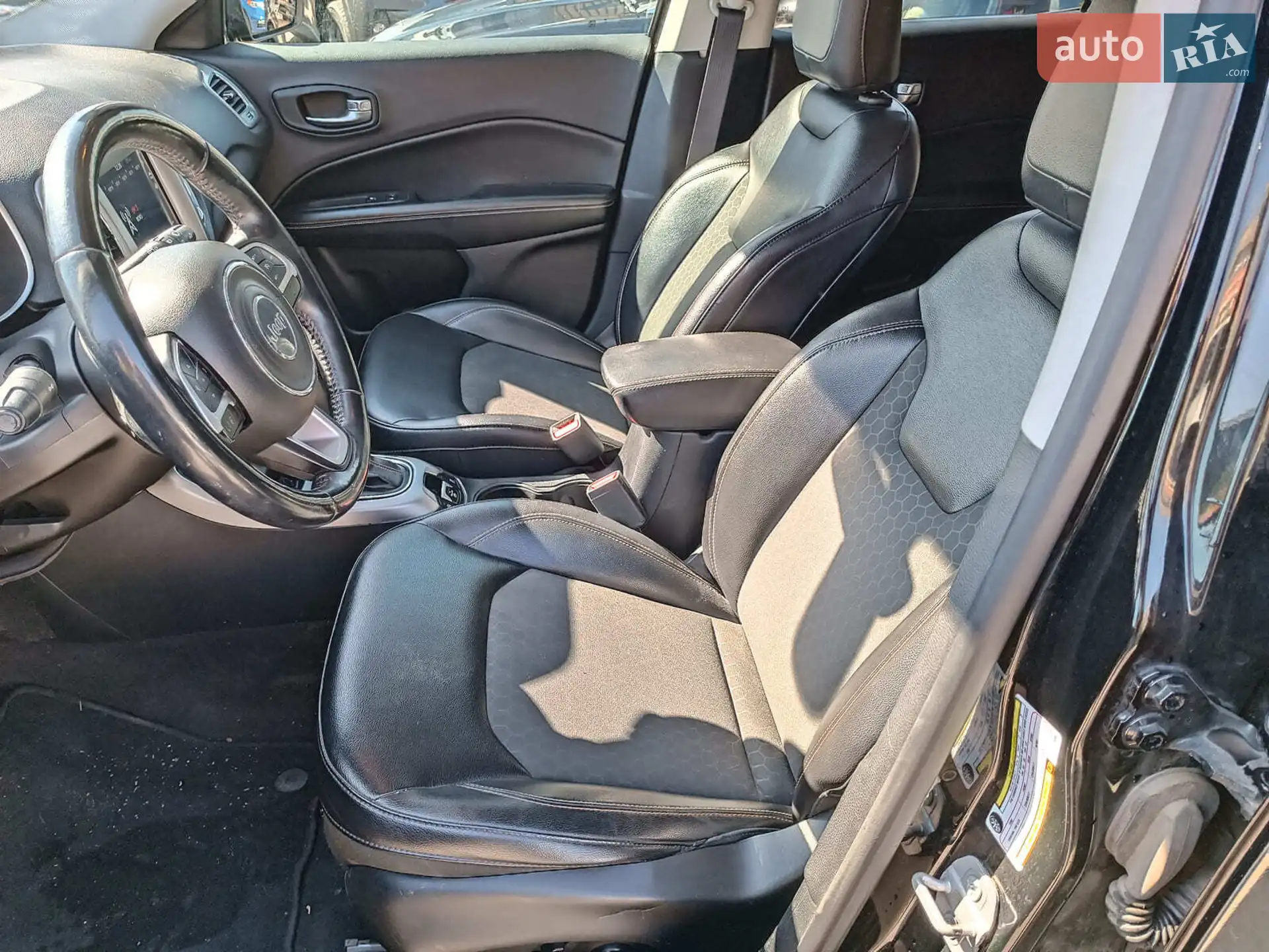 2017 Jeep Compass - мініатюра 21