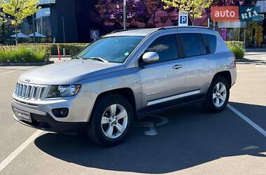 Внедорожник / Кроссовер Jeep Compass 2016 в 