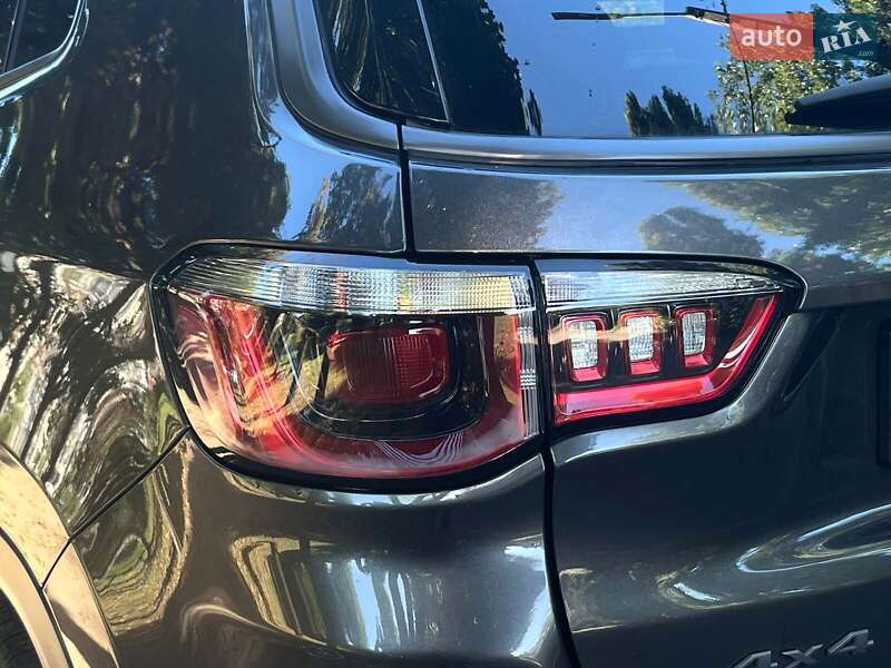 Внедорожник / Кроссовер Jeep Compass 2018 в Киеве фото 11 Внедорожник / Кроссовер Jeep Compass 2018 в Киеве